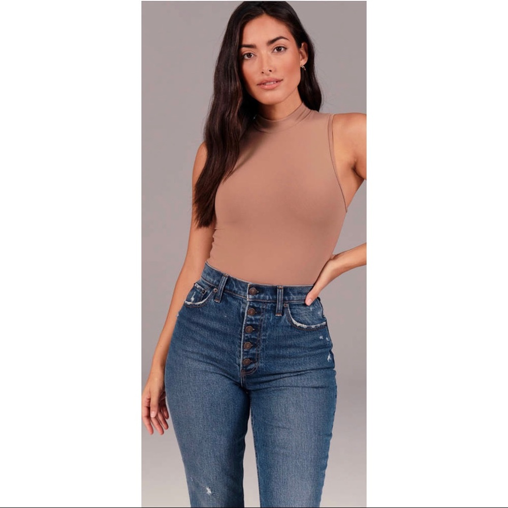 Abercrombie Curve Love HighRise Kick Flare Jeans